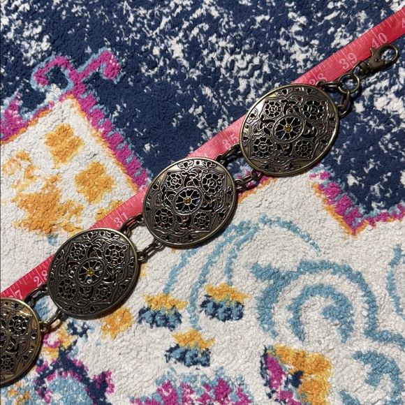 CHICO’S Chain belt - Picture 9 of 10